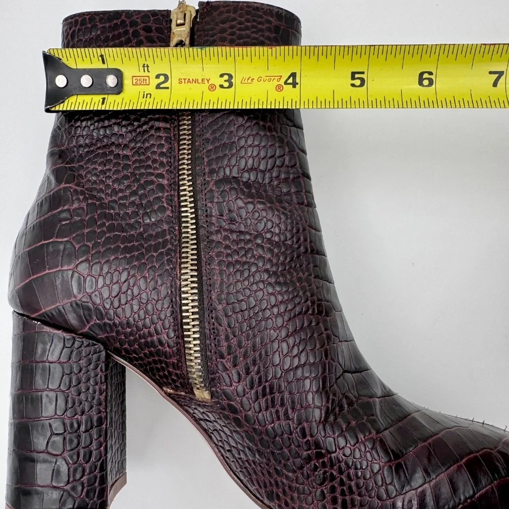 EUC J. Crew Stamped Croc Zip Women's Brown Leather Ankle Booties - Size‎ 5.5